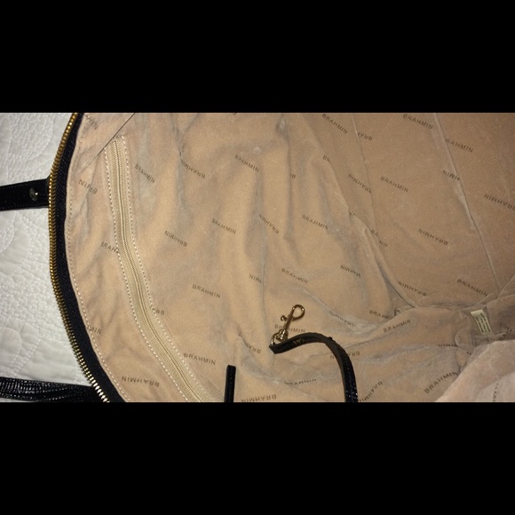 Brahmin expandable bag - Picture 7 of 7